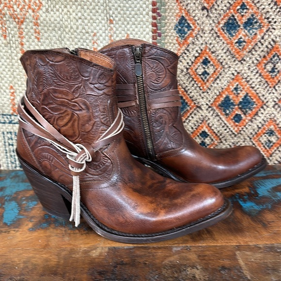 Dan Post “Hildegard” tooled leather boots. New in box. - Picture 2 of 9